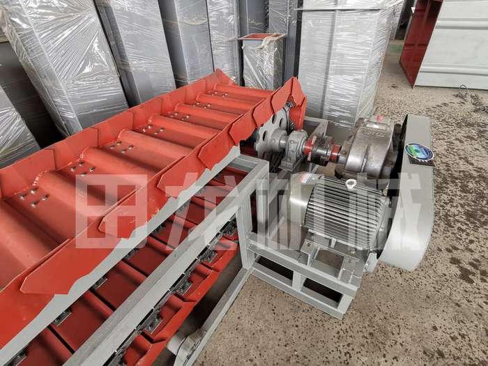 鱗板機裝車發貨展示圖