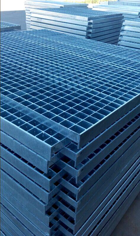 鍍鋅水篦子、鑄鐵水篦子、樹脂水篦子相比較